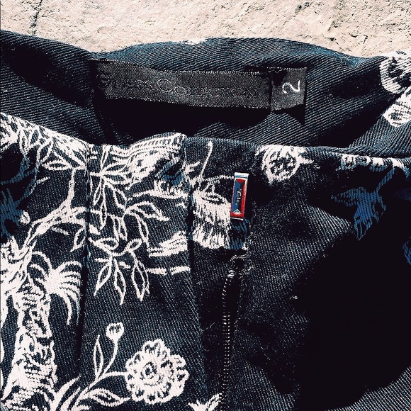 Fab Japanese Bonsai Guess Collection size 2 Capris - Picture 3 of 5